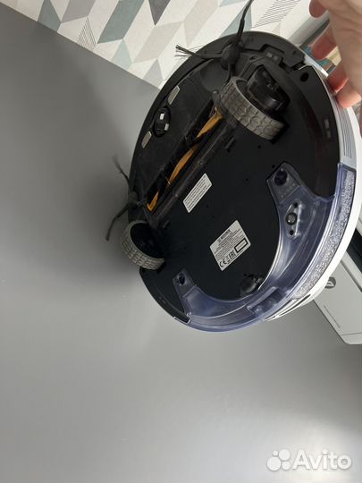 Робот пылесос