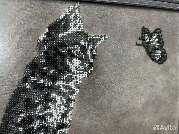 Картина вышитая бисером 