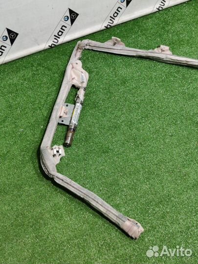 Шторка безопасности правая Mercedes-Benz E-Class