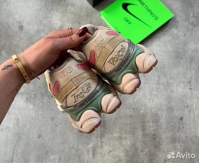 New balance 9060 penny cookie pink