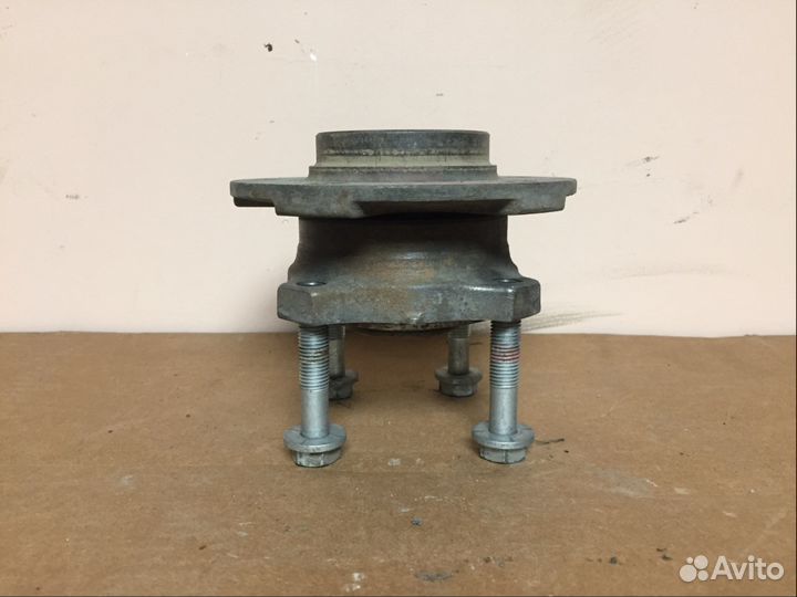 Ступица передняя BMW E39 E60 E63