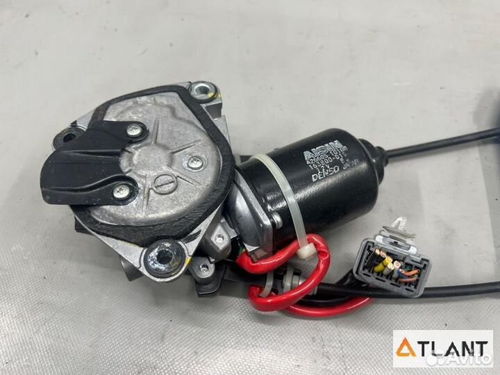 Доводчик двери задний правый toyota alphard