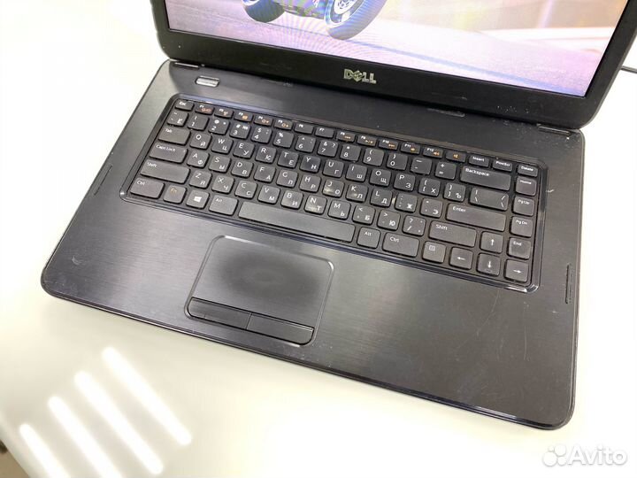 Ноутбук Dell inspiron процессор i3/ Intel HD