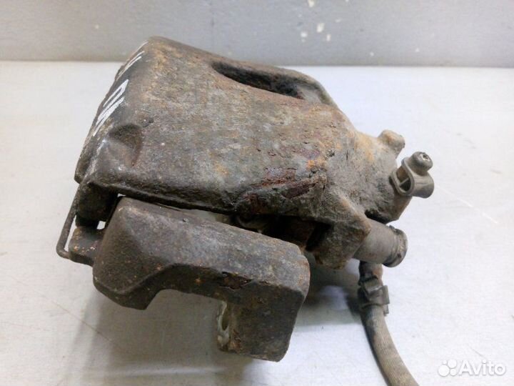 Суппорт передний левый Opel Astra H 2010