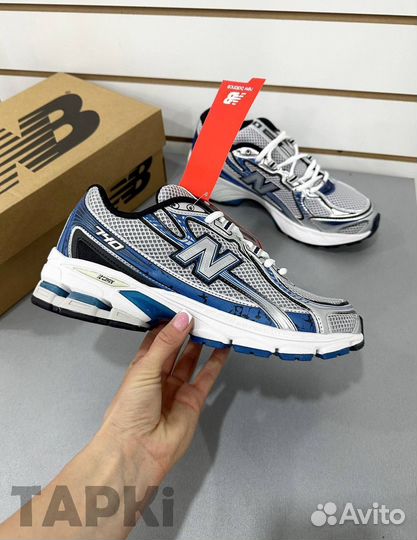 New Balance 740