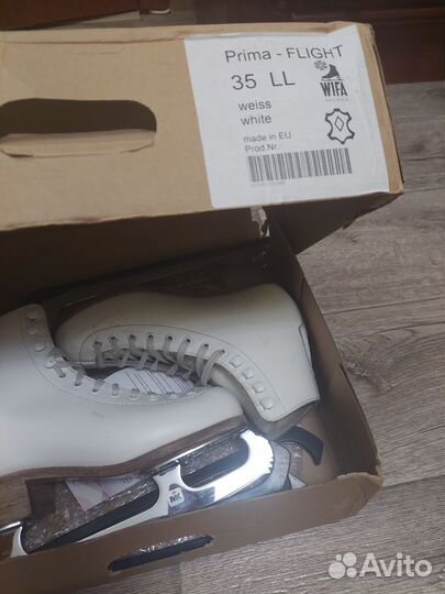 Фигурные коньки wifa