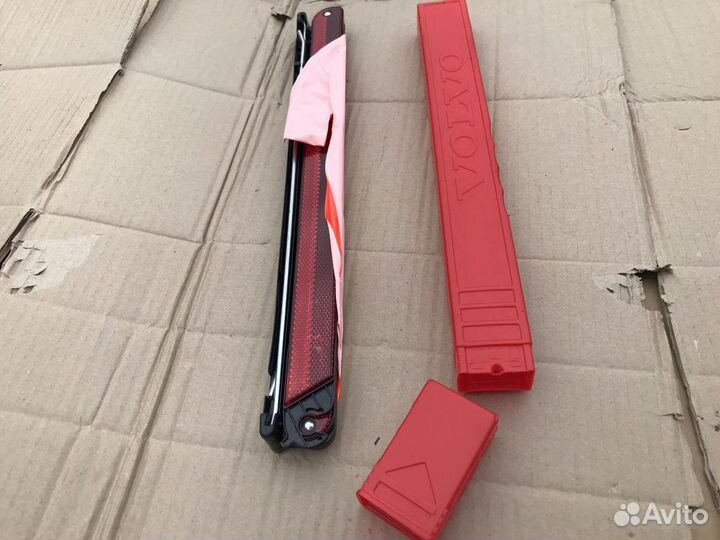 Знак аварийной остановки Volvo C30 I рестайлинг (2