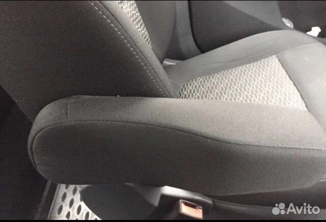 Подлокотнику на весту