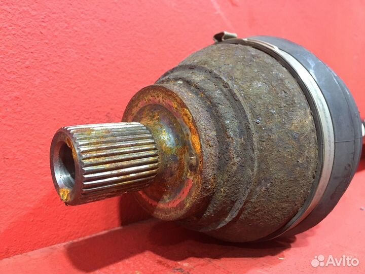 Привод передний правый Audi Q3 (8U) SUV cffb 2.0L