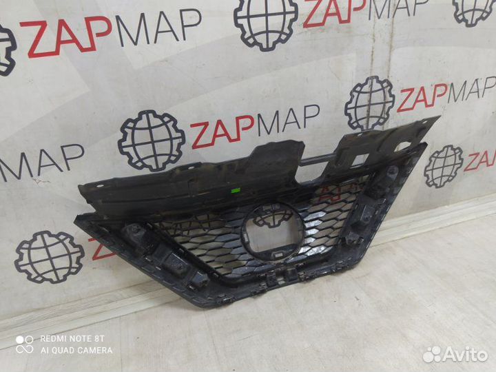 Решетка радиатора передняя Nissan Qashqai J11