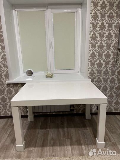 Кухонный стол