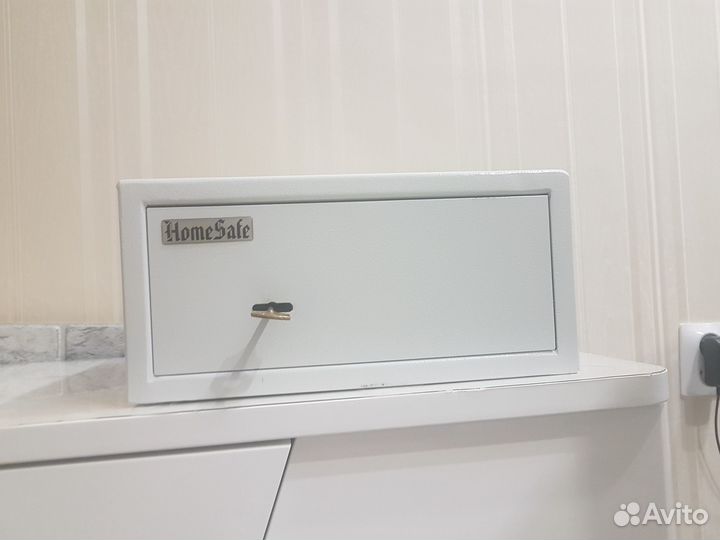 Продам сейф