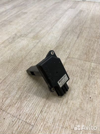 Датчик расхода воздуха Mitsubishi Lancer 10 CX3A