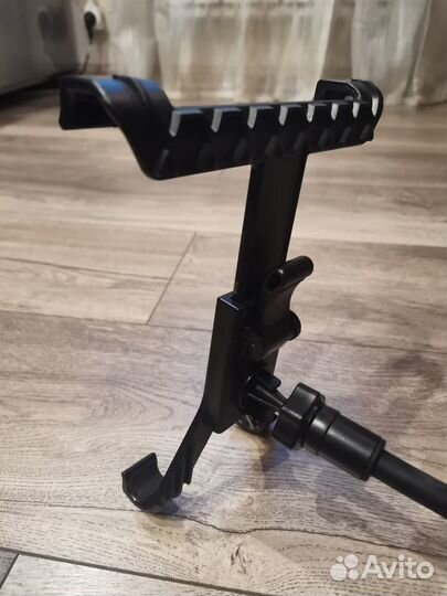 Держатель планшета на стекло автомобиля