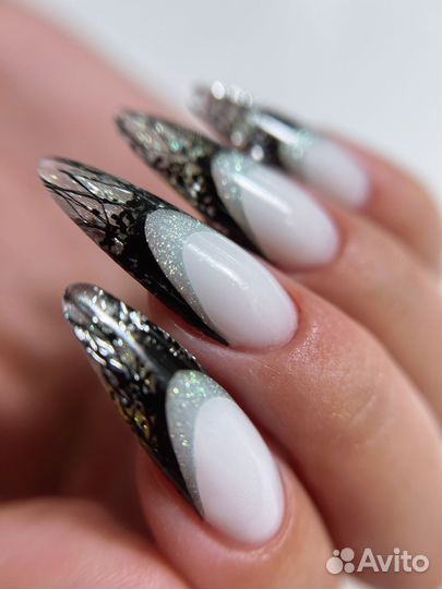 Маникюр с покрытием гель-лаком