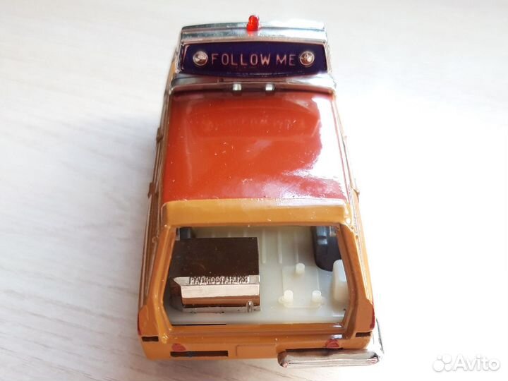 Масштабная модель Волга Газ 24 Аэрофлот 1:43