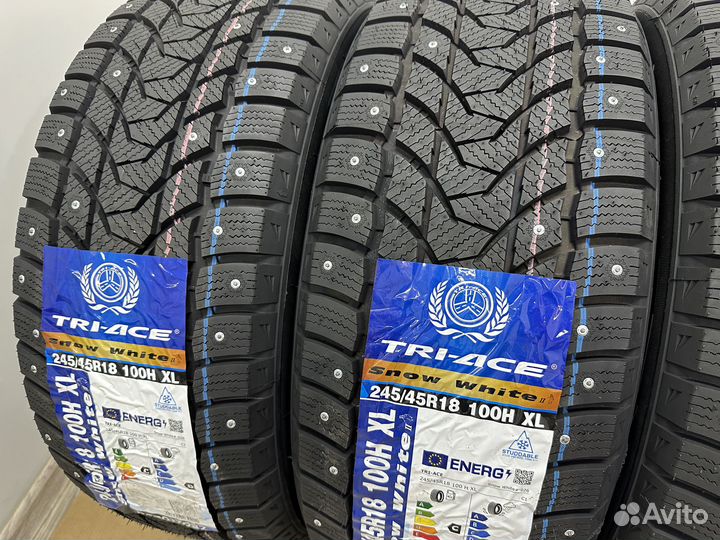 Tri Ace Snow White II 245/45 R18 100H