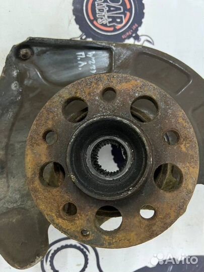 Кулак поворотный передний левый Mercedes-Benz W221