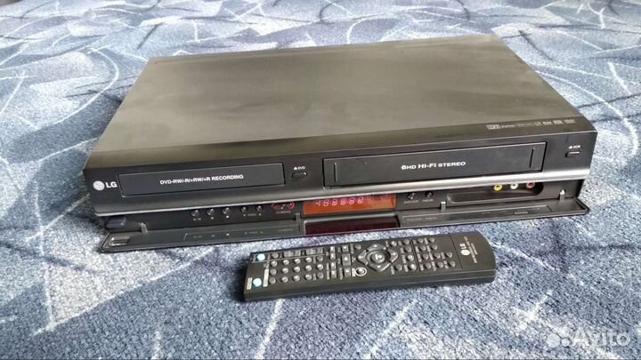 DVD/VHC плеер/рекордер LG DVR 788