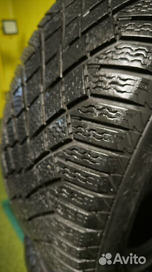 Continental ContiVikingContact 7 235/50 R19 102VR