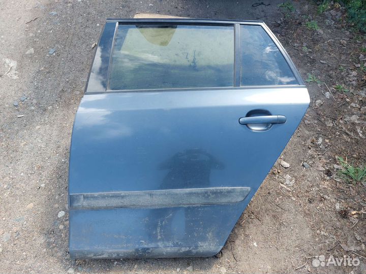 Дверь задняя Skoda Fabia 2 универсал 2007-15