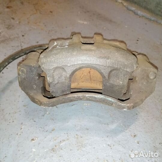 Суппорт передний правый Hyundai Solaris 1-2