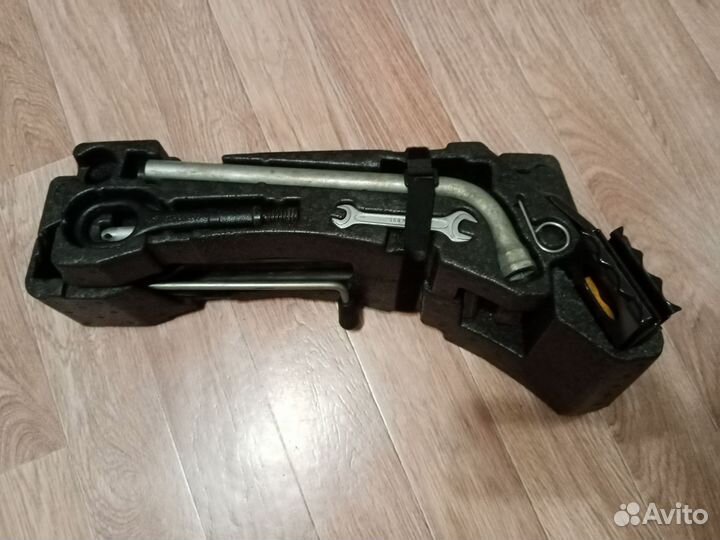 Домкрат Ауди Q7 Audi