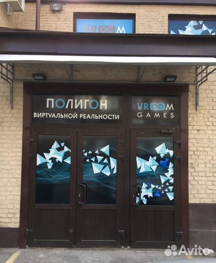 Печать баннеров, плакатов, наклеек, монтаж