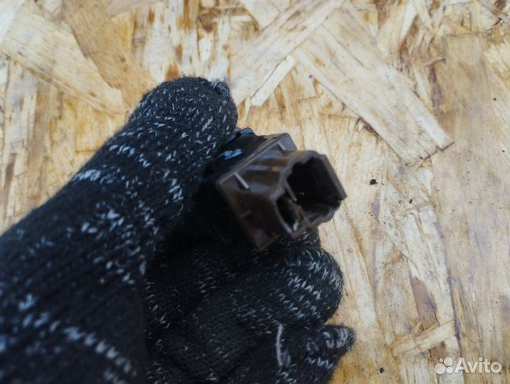 Кнопка LADA Vesta седан 2020