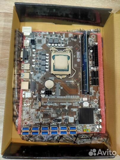 Материнская плата с процессором