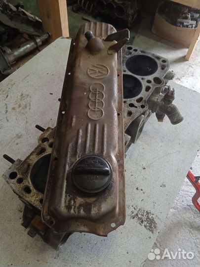 Крышка клапанов audi 200 c3 ауди 200 ц3