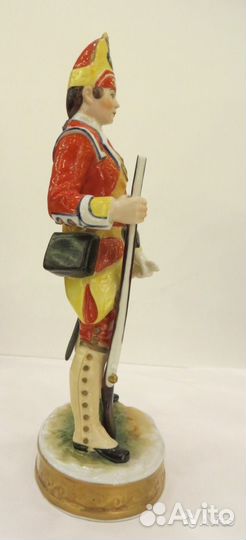 Статуэтка Grenadier (1760).60-е г. 20 в. Германия