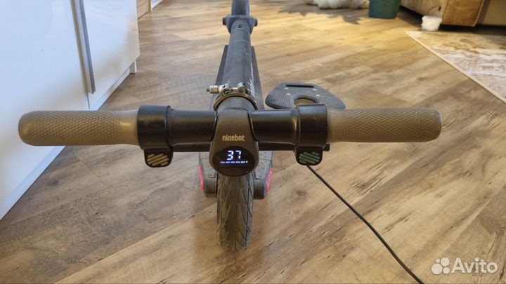 Электросамокат ninebot es2