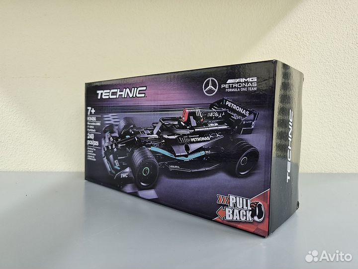 Конструктор Technic Mercedes AMG F1 W14 PullBack