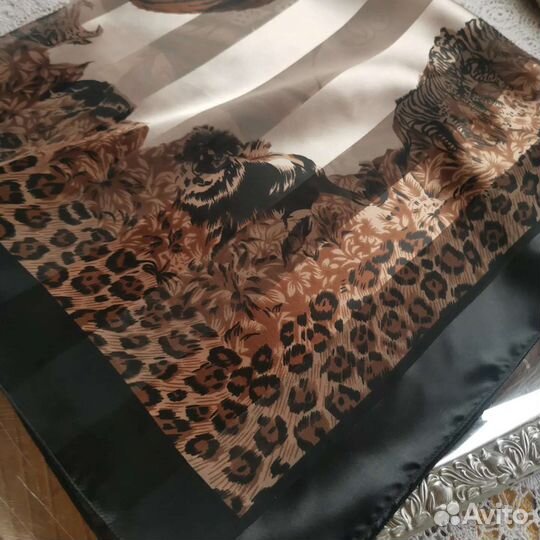 Платок шаль большой Тигр