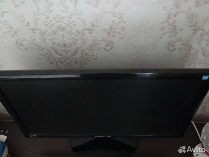 Монитор Samsung syncmaster sa300