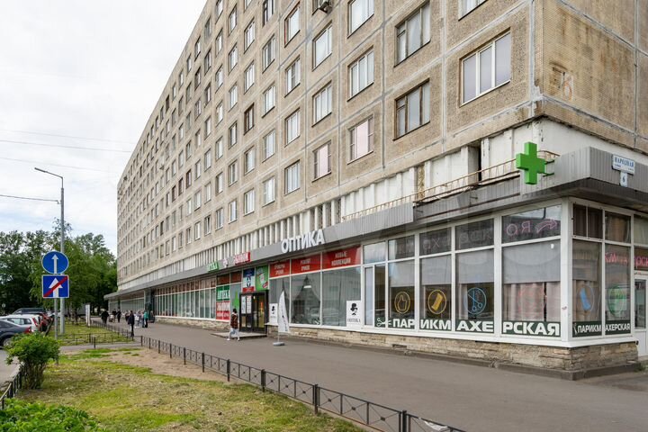 Торговая площадь, 1618 м²