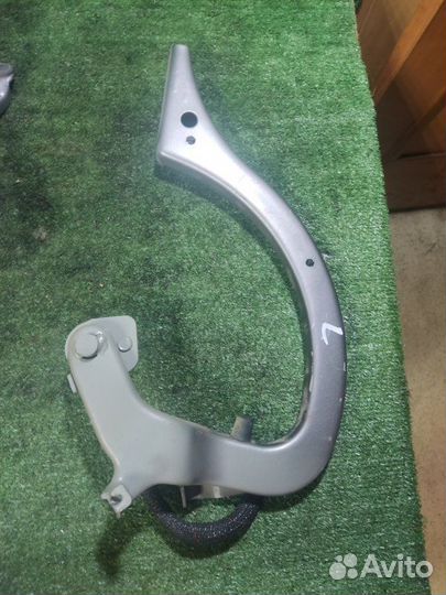 Петля крышки багажника левая Renault Symbol 2