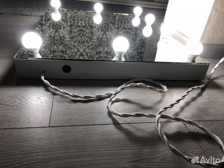 Гримерное зеркало