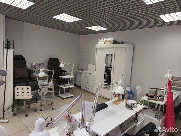 Аренда места мастера маникюра и педикюра