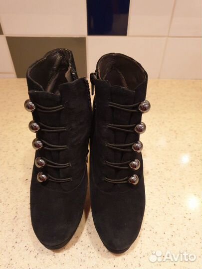 Ботинки женские