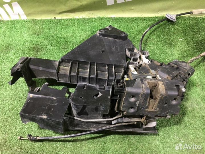 Замок боковой двери передний левый Ford Focus 2