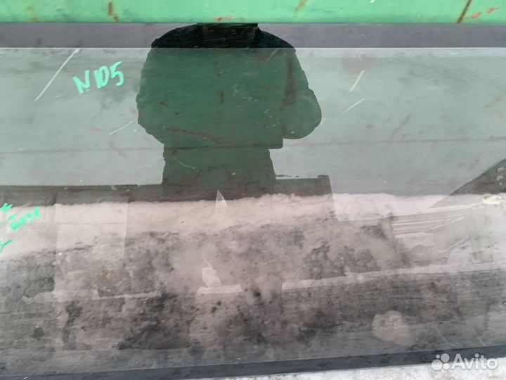 Стекло задние левое vw Transporter T4 корот база