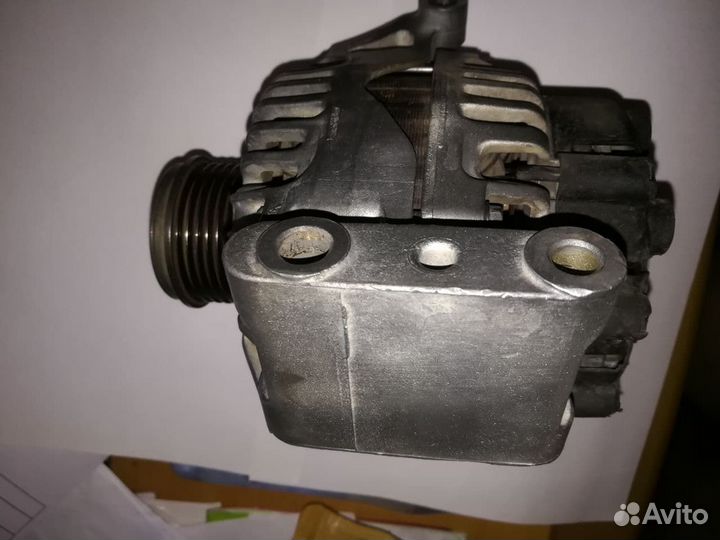Автомобильный генератор Valeo 51784844 14v 75A
