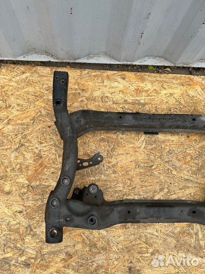 Подрамник передний Mercedes C Class W205