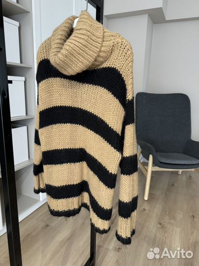 Теплый длинный свитер zara S
