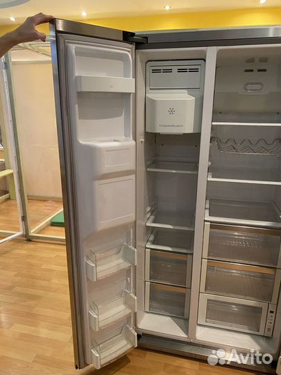 Холодильник Side-by-Side Kuppersbusch KEI 9750-0-2