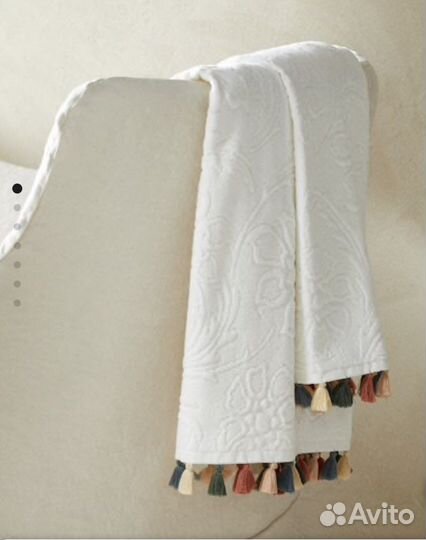 Белое полотенце с кисточками Zara Home 50*90