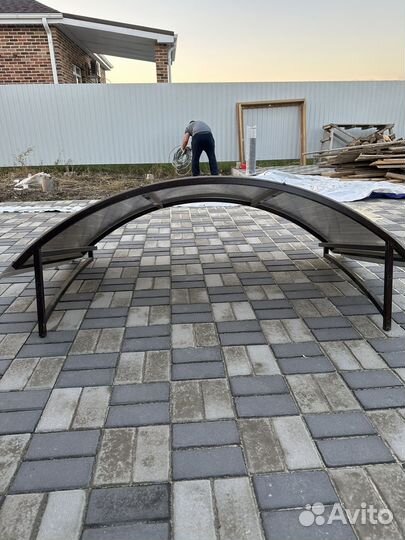 Козырек из поликарбоната