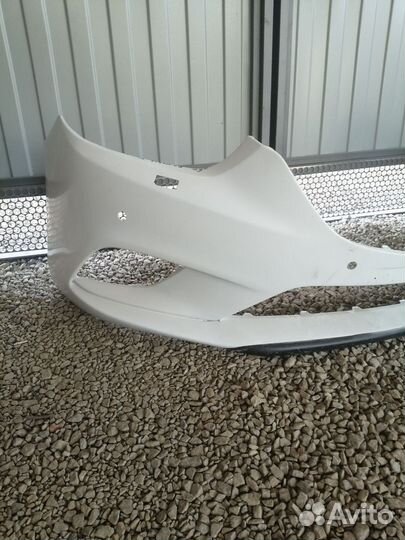 Продаётся передний бампер на мазду 6 2013